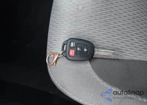 2019 Toyota Corolla Le z USA, uszkodzony, nr VIN 2T1BURHE6KC198545